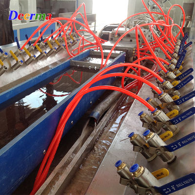 180kg/h - 250kg/h WPC Decking Board Machine 55Rpm WPC Flooring Extrusion Machine Speed 1-5m/Min