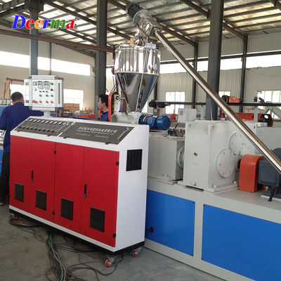 180kg/h - 250kg/h WPC Decking Board Machine 55Rpm WPC Flooring Extrusion Machine Speed 1-5m/Min